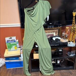 Chic Olive Green Off-Shoulder Jumpsuit